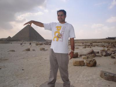 sudip holding the pyramid